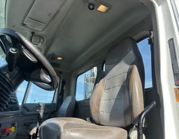 2010 Peterbilt 387 Daycab 795398