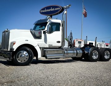 2021 Kenworth W990 Daycab 449405