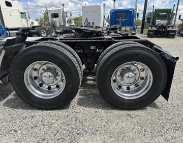 2022 Kenworth T880 Daycab 100963