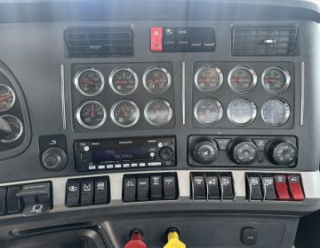 2022 Kenworth T880 Daycab 100963