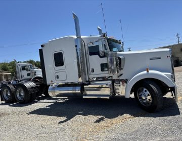 2020 Kenworth W900l Sleeper 426301