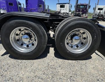 2020 Kenworth W900l Sleeper 426301