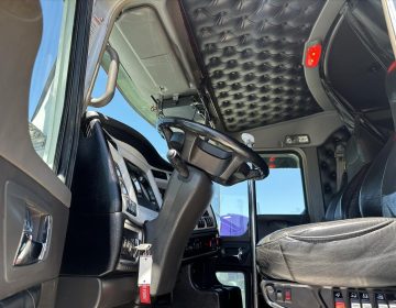 2020 Kenworth W900l Sleeper 426301