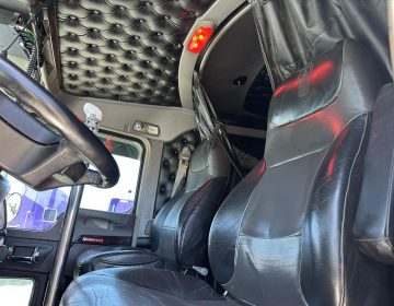 2020 Kenworth W900l Sleeper 426301