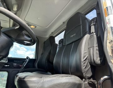 2020 Peterbilt 389 Daycab 648068