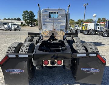 2006 Peterbilt 378 Daycab 656560