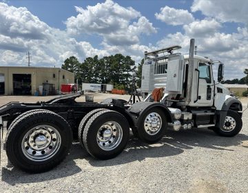 2020 Mack Granite Tri Axle Daycab 019263