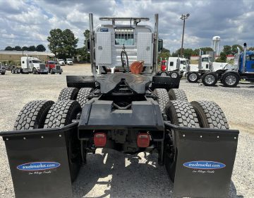 2020 Mack Granite Tri Axle Daycab 019263