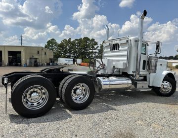 2014 Peterbilt 389 Daycab Glider Kit 267796
