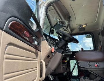 2014 Peterbilt 389 Daycab Glider Kit 267796