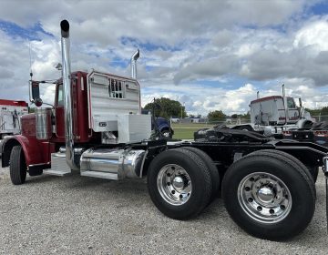 2016 Peterbilt 389 Daycab Glider Kit 445914