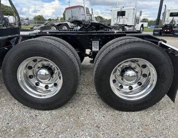 2016 Peterbilt 389 Daycab Glider Kit 445914