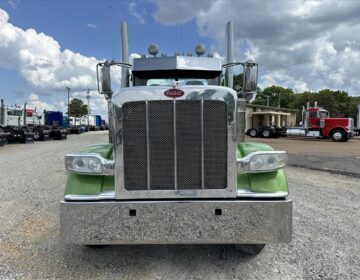 2017 Peterbilt 389 Daycab Glider Kit 366859