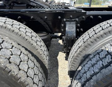 2011 Peterbit 388 Daycab 127944