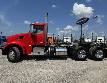 2020 Peterbilt 567 Daycab 641374