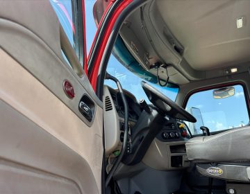 2020 Peterbilt 567 Daycab 641374