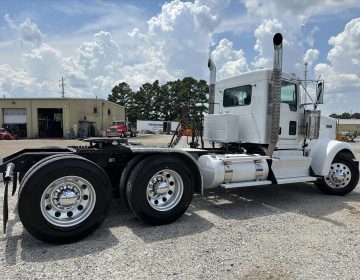2015 Kenworth W900 Daycab 453401
