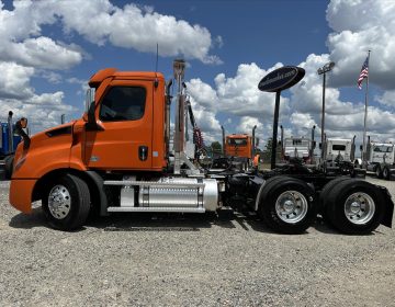 2022 Freightliner Cascadia Daycab Ne0651