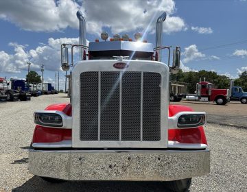 2014 Peterbilt 389 Daycab 227857
