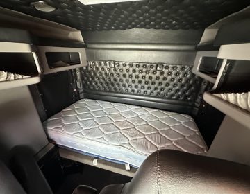 2017 Kenworth W900l Glider Kit 994157