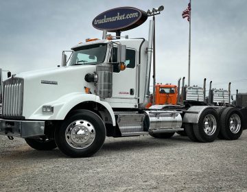 2015 Kenworth T800 Daycab Glider Kit 471424