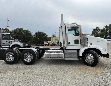 2015 Kenworth T800 Daycab Glider Kit 471424