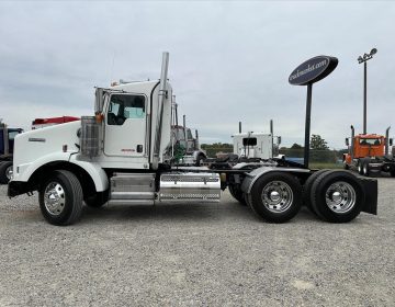 2015 Kenworth T800 Daycab Glider Kit 471424