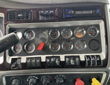 2015 Kenworth T800 Daycab Glider Kit 471424