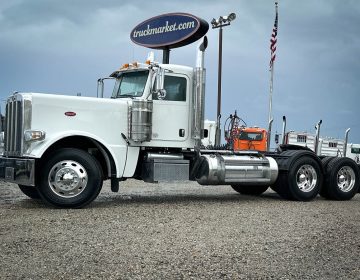 2021 Peterbilt 389 Daycab 663249