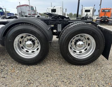 2021 Peterbilt 389 Daycab 663249