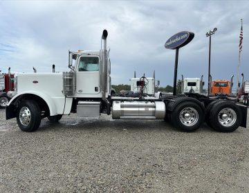 2021 Peterbilt 389 Daycab 663249