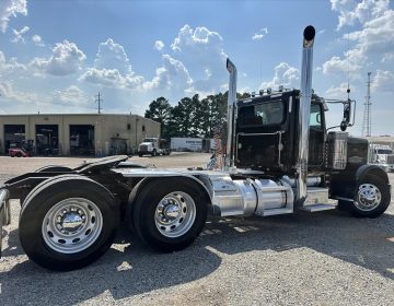 2014 Peterbilt 389 Daycab Glider Kit 260941