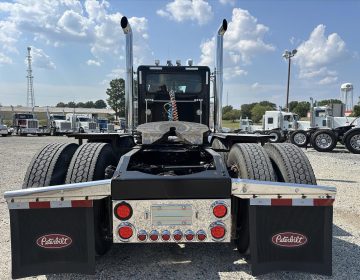 2014 Peterbilt 389 Daycab Glider Kit 260941