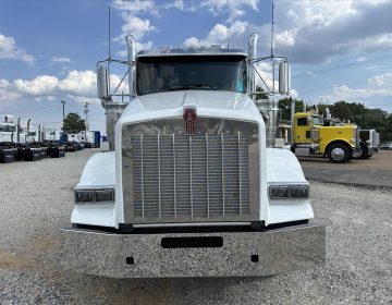 2015 Kenworth T800 Daycab Glider Kit 495410