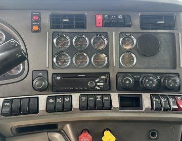 2019 Kenworth T880 Tri Axle Dump Truck 281095