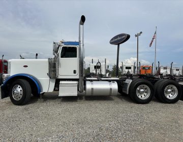 2017 Peterbilt 389 Daycab Glider Kit 454260