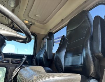 2020 Peterbilt 389 Daycab 641851