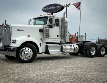 2019 Kenworth W900l Daycab 211914