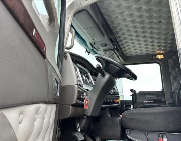 2019 Kenworth W900l Daycab 211914