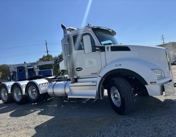 2018 Kenworth T880 Tri Axle Daycab 214453
