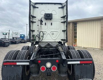 2020 Freightliner Cascadia Sleeper Lp7900