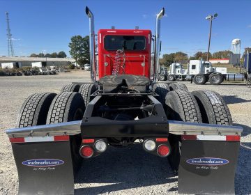 2015 Peterbilt 389 Daycab Glider Kit 320258
