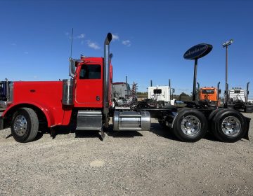 2015 Peterbilt 389 Daycab Glider Kit 320258