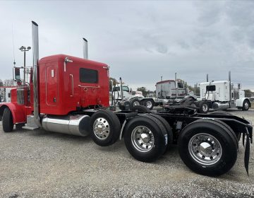 2021 Peterbilt 389 Tri Axle Glider Kit 421one