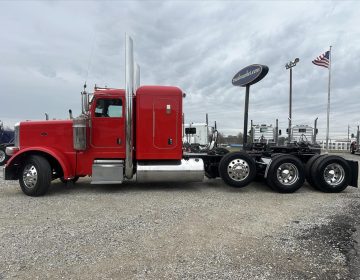 2021 Peterbilt 389 Tri Axle Glider Kit 421one