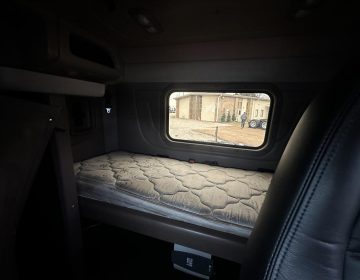 2021 Peterbilt 389 Tri Axle Glider Kit 421one