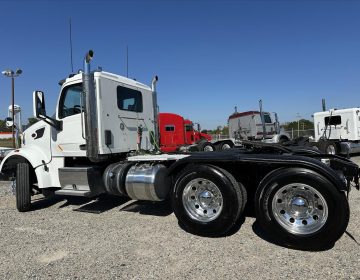2020 Peterbilt 567 Daycab 674278