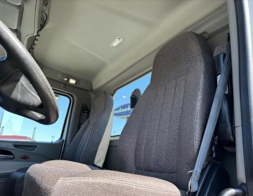 2020 Peterbilt 567 Daycab 674278