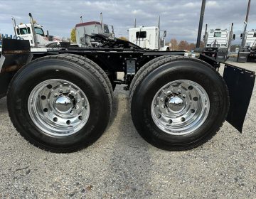 2018 Peterbilt 389 Daycab 497099