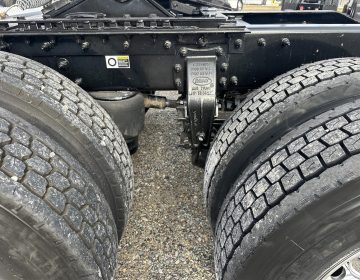 2020 Peterbilt 389 Daycab 630406